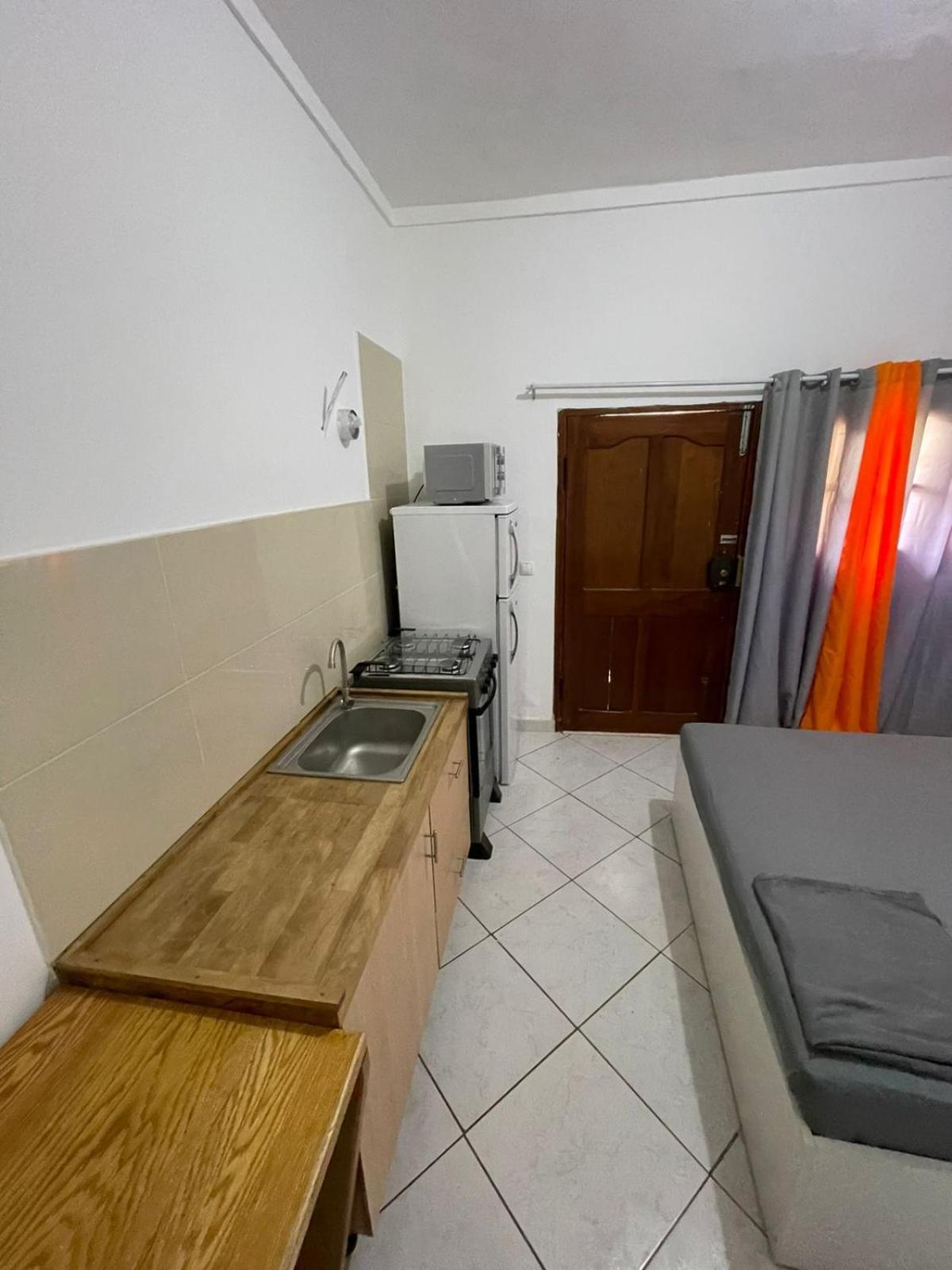 Casa Cor De Rosa Apartment Praia Exterior photo
